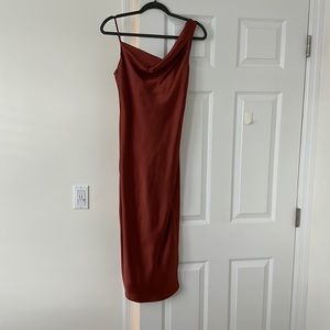 Nice dress for event or wedding.